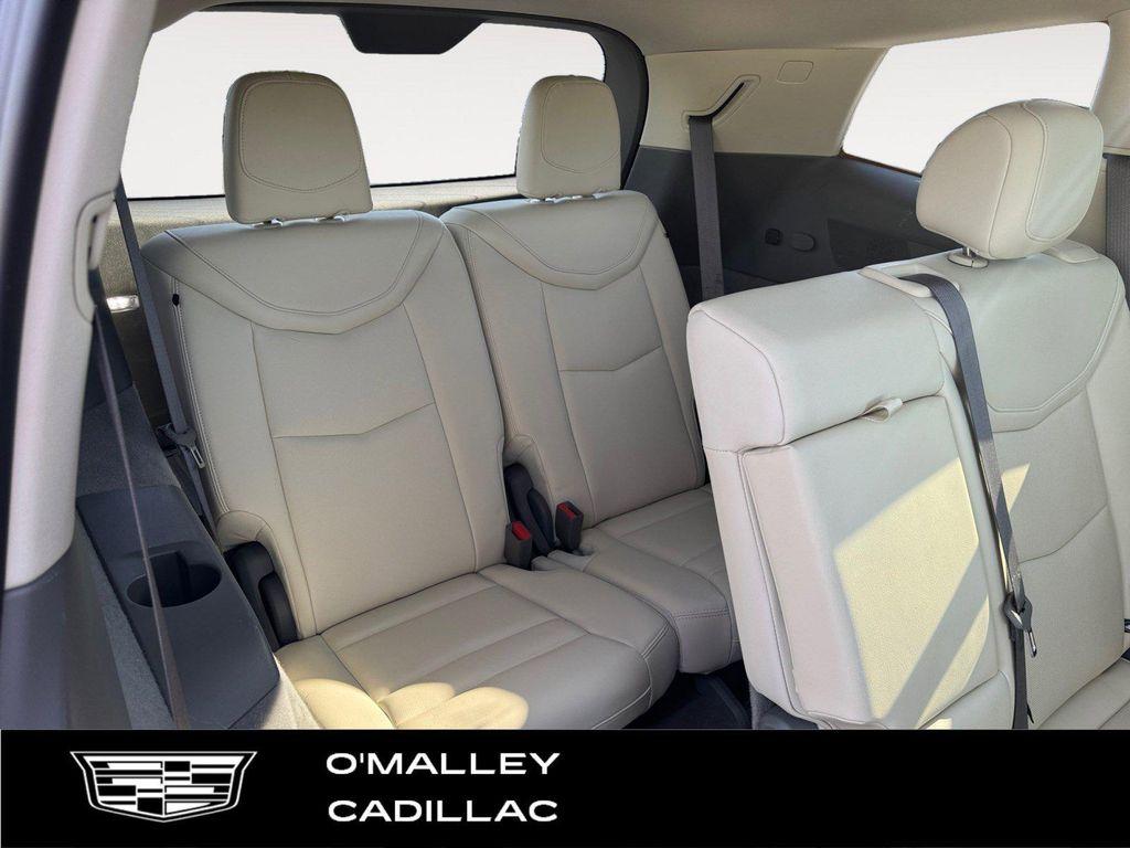 used 2023 Cadillac XT6 car, priced at $40,344