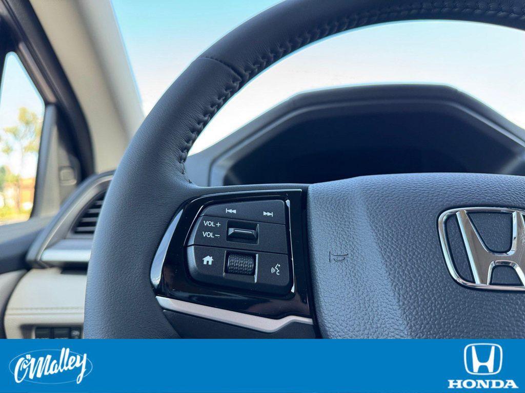 new 2026 Honda Odyssey car, priced at $41,986