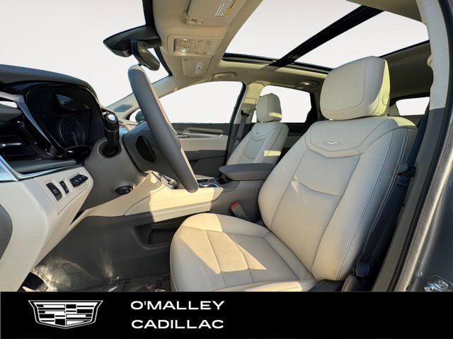 new 2026 Cadillac XT5 car, priced at $58,470