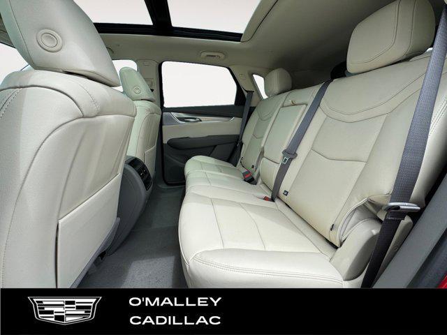 new 2025 Cadillac XT5 car, priced at $58,890