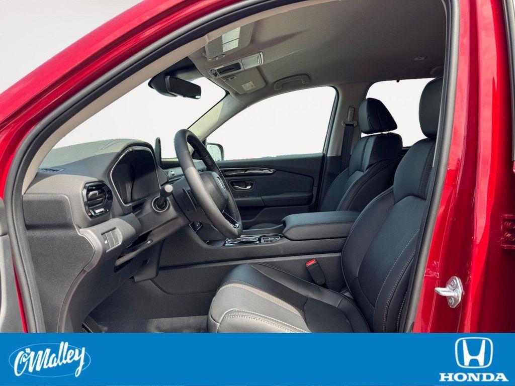 new 2026 Honda Pilot car, priced at $47,348