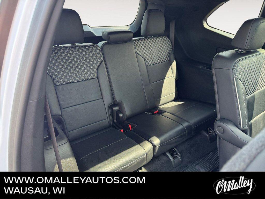 used 2024 GMC Acadia car, priced at $48,344