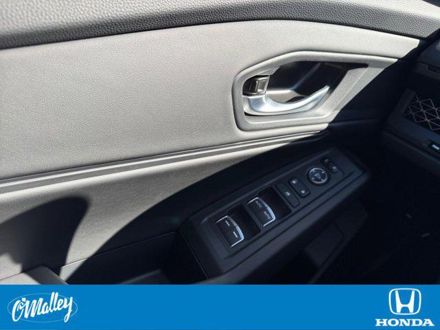 new 2025 Honda Accord car, priced at $30,319