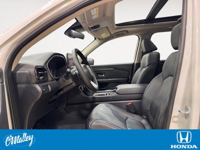 new 2026 Honda Pilot car, priced at $51,699