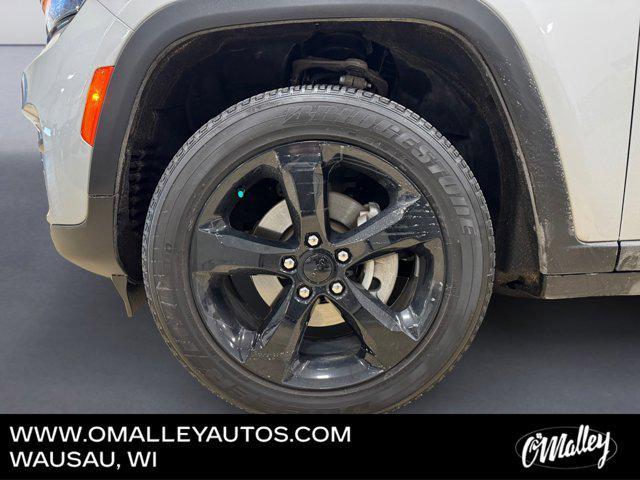 used 2023 Jeep Grand Cherokee car, priced at $29,995