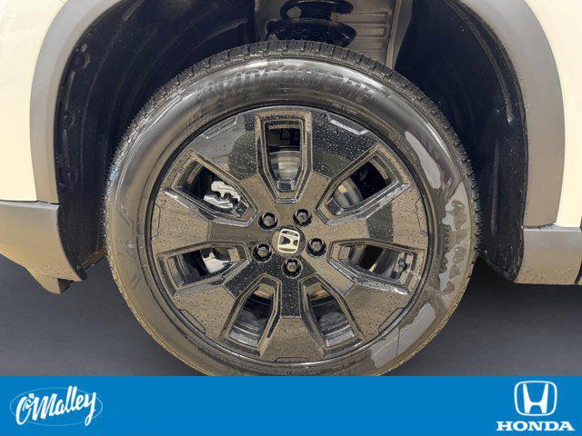 new 2026 Honda Pilot car, priced at $53,999