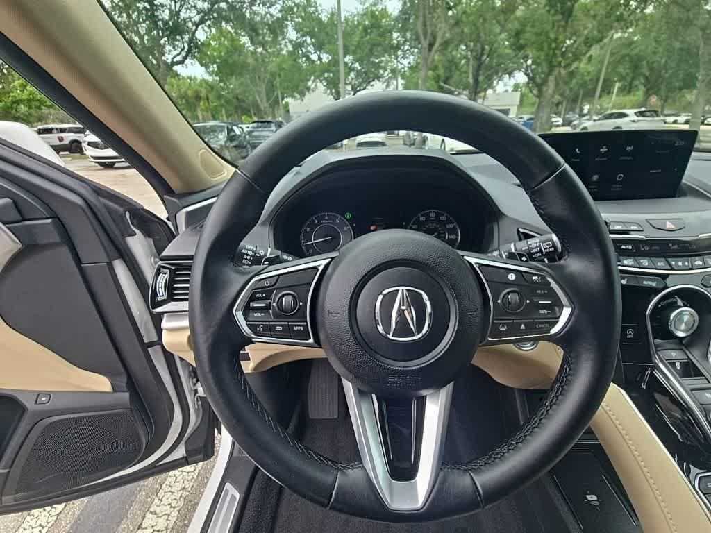 used 2023 Acura RDX car, priced at $29,889