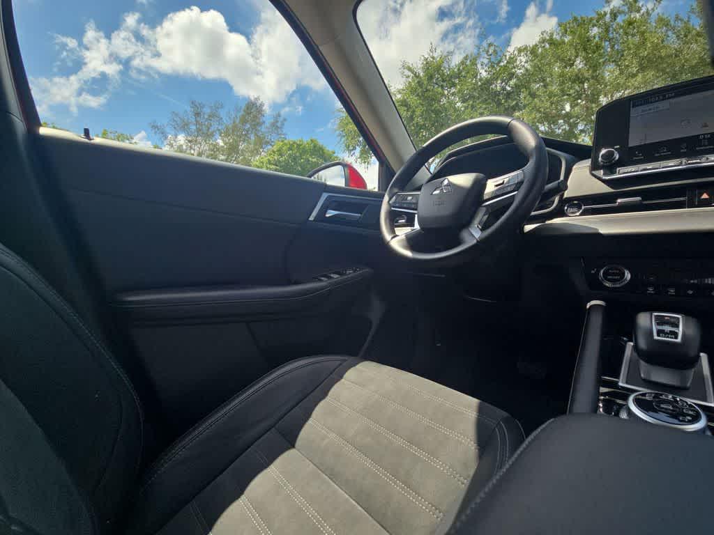used 2024 Mitsubishi Outlander car, priced at $21,330