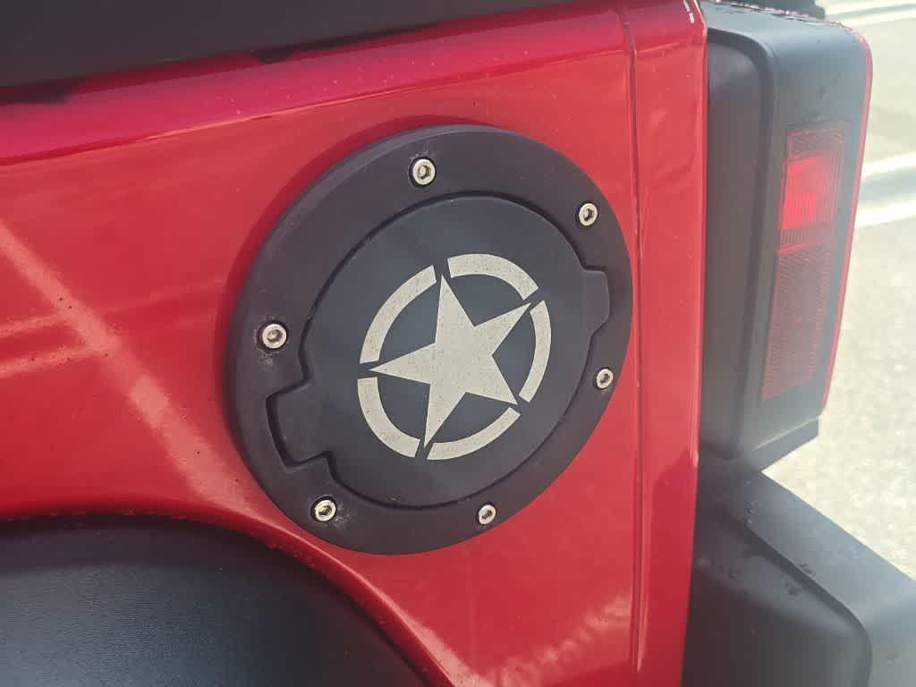 used 2015 Jeep Wrangler Unlimited car, priced at $14,535