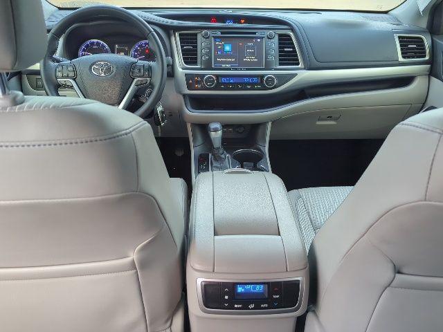 used 2019 Toyota Highlander car, priced at $20,995