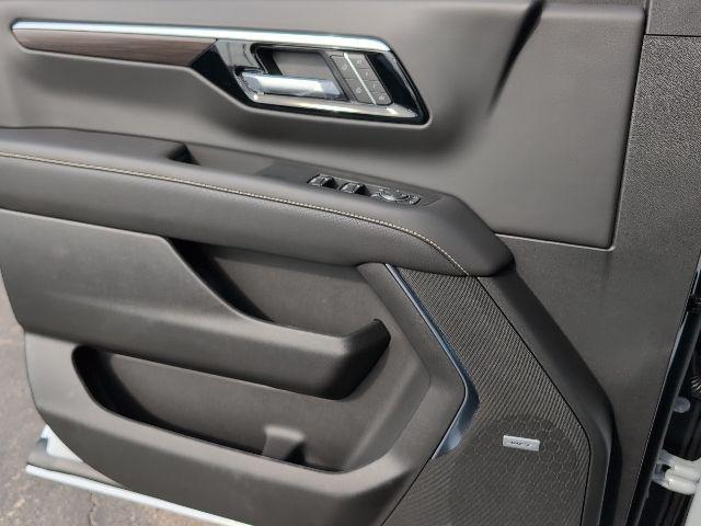 new 2026 Chevrolet Suburban car, priced at $85,595