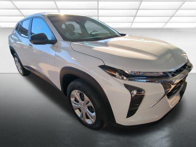 used 2024 Chevrolet Trax car, priced at $19,995