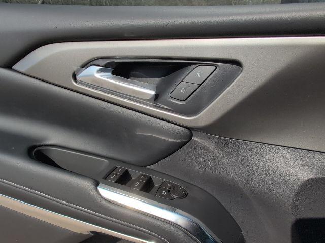 new 2026 Chevrolet Traverse car, priced at $40,040