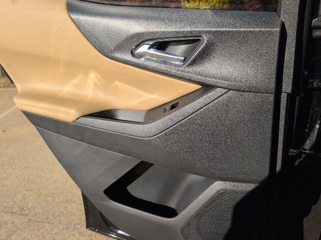 new 2026 Chevrolet Equinox car, priced at $32,760