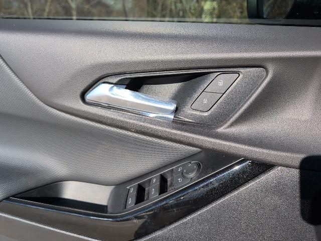 new 2026 Chevrolet Equinox car, priced at $29,310