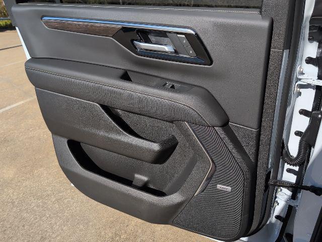 new 2026 Chevrolet Suburban car, priced at $80,380