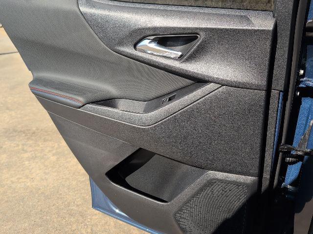 new 2026 Chevrolet Equinox car, priced at $30,815