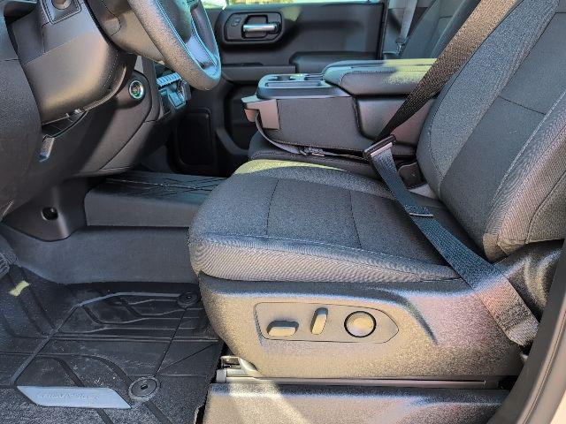 new 2026 Chevrolet Silverado 1500 car, priced at $33,340