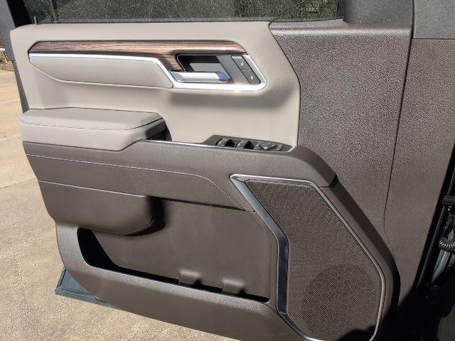 new 2026 Chevrolet Silverado 1500 car, priced at $42,725