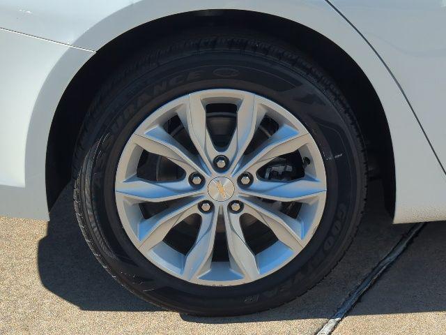 used 2025 Chevrolet Malibu car, priced at $20,495