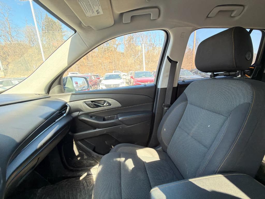 used 2021 Chevrolet Traverse car, priced at $19,993