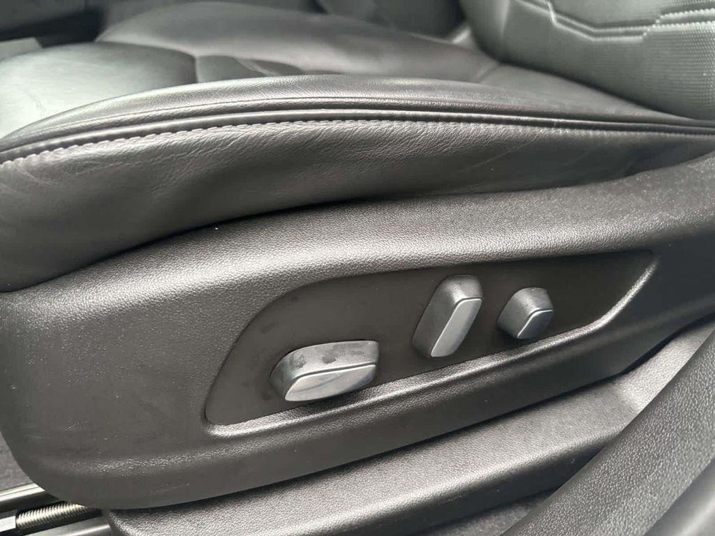 used 2022 Cadillac XT5 car, priced at $33,993