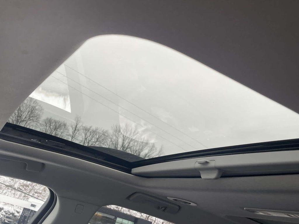 used 2023 GMC Acadia car, priced at $30,986