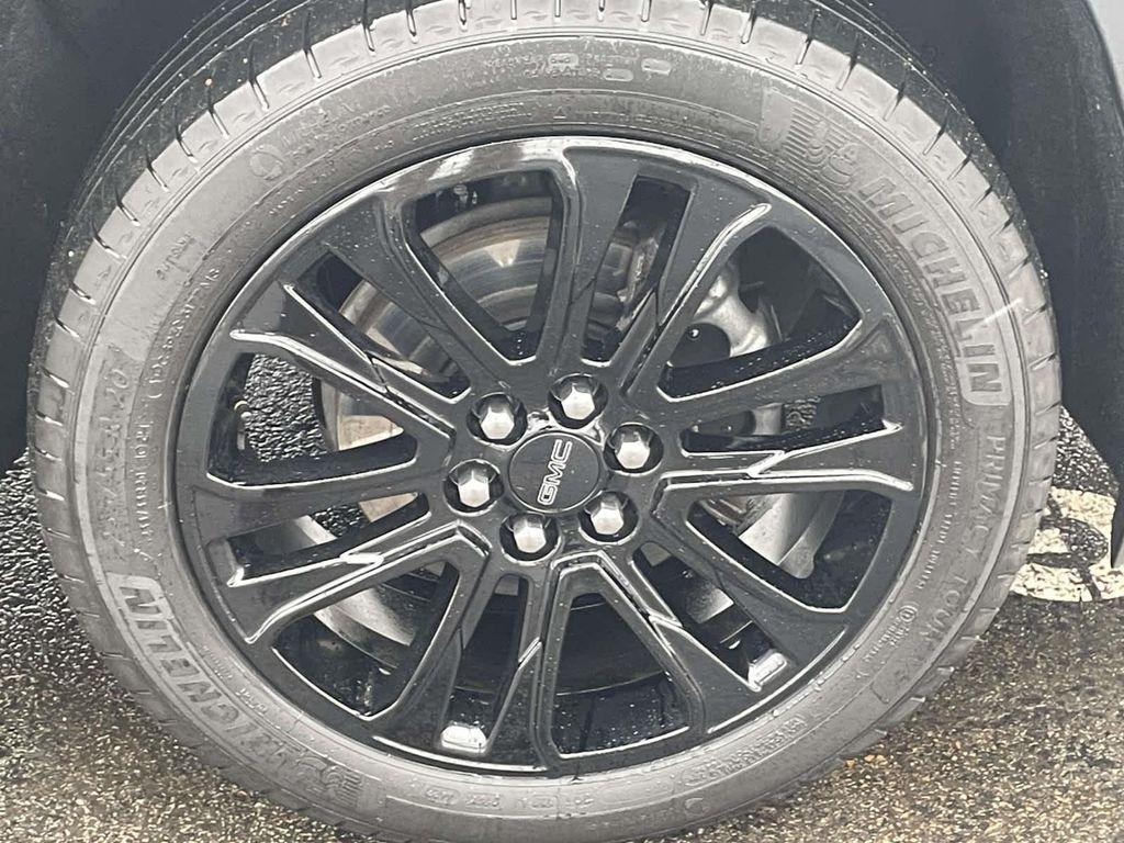used 2023 GMC Acadia car, priced at $30,986