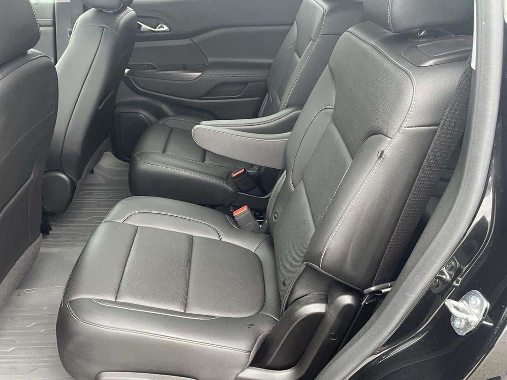 used 2023 GMC Acadia car, priced at $30,986