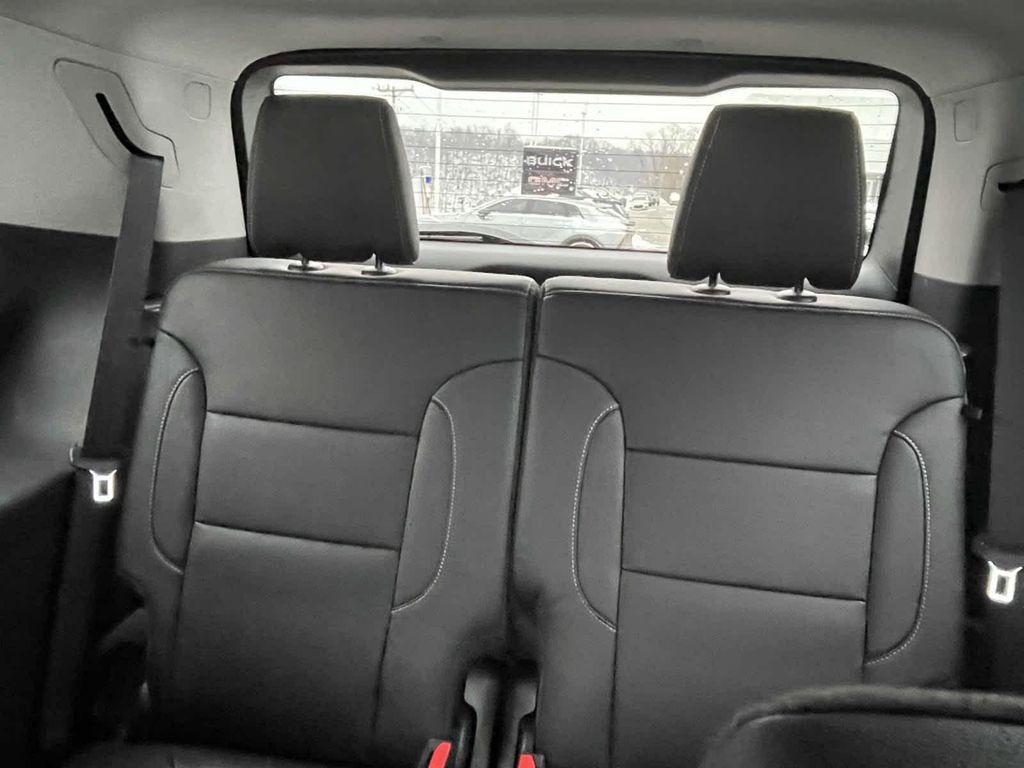 used 2023 GMC Acadia car, priced at $30,986