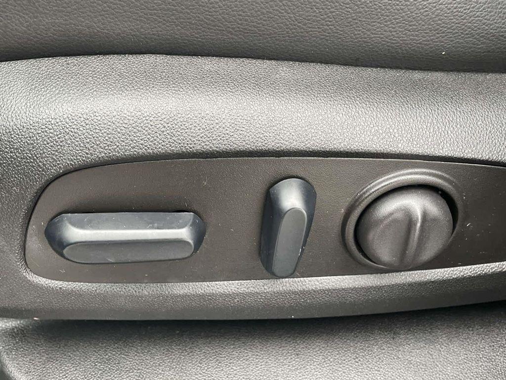 used 2023 GMC Acadia car, priced at $30,986