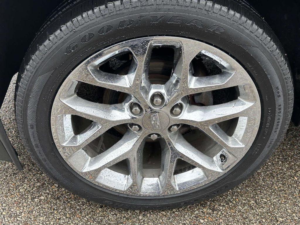 used 2019 Cadillac Escalade ESV car, priced at $38,789