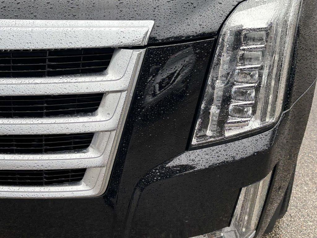 used 2019 Cadillac Escalade ESV car, priced at $38,789