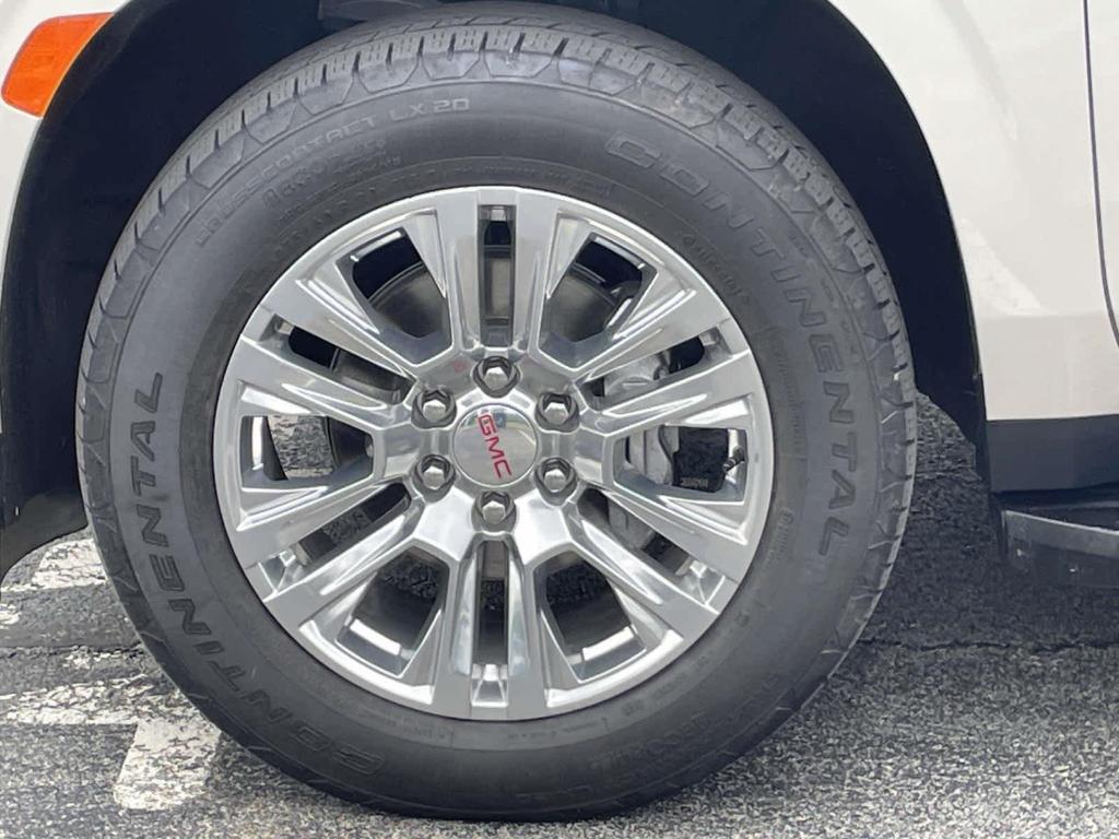 used 2024 GMC Yukon car, priced at $74,489