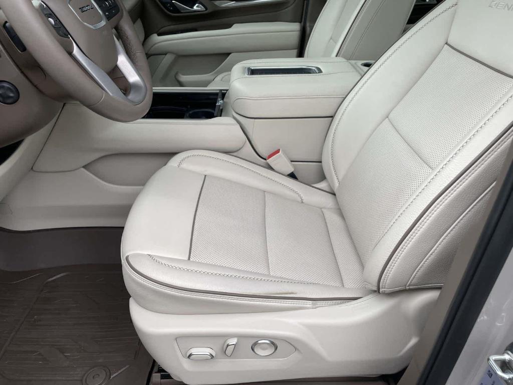 used 2024 GMC Yukon car, priced at $74,489