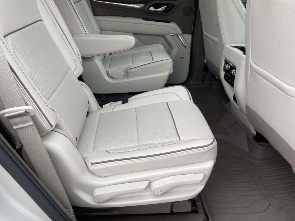 used 2024 GMC Yukon car, priced at $74,489