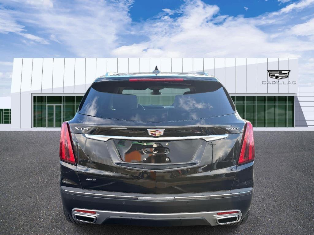 used 2022 Cadillac XT5 car, priced at $26,996