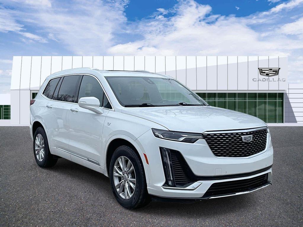 used 2023 Cadillac XT6 car, priced at $35,996