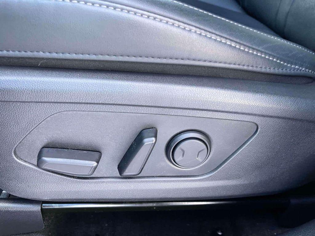 used 2023 Kia Sorento Hybrid car, priced at $30,993