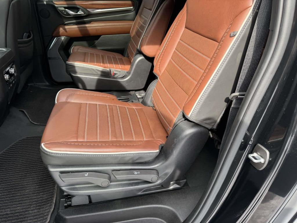 used 2024 GMC Yukon XL car, priced at $75,986