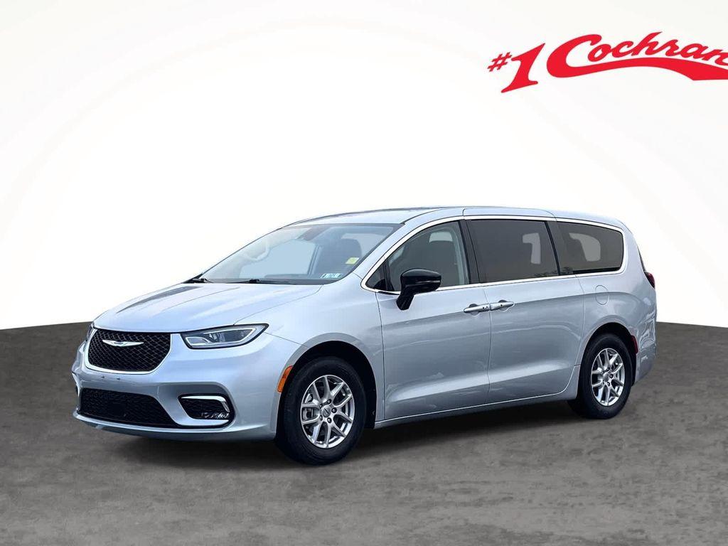 used 2024 Chrysler Pacifica car, priced at $26,996