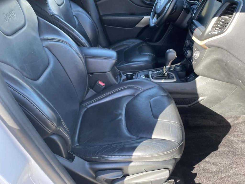 used 2018 Jeep Cherokee car, priced at $12,998