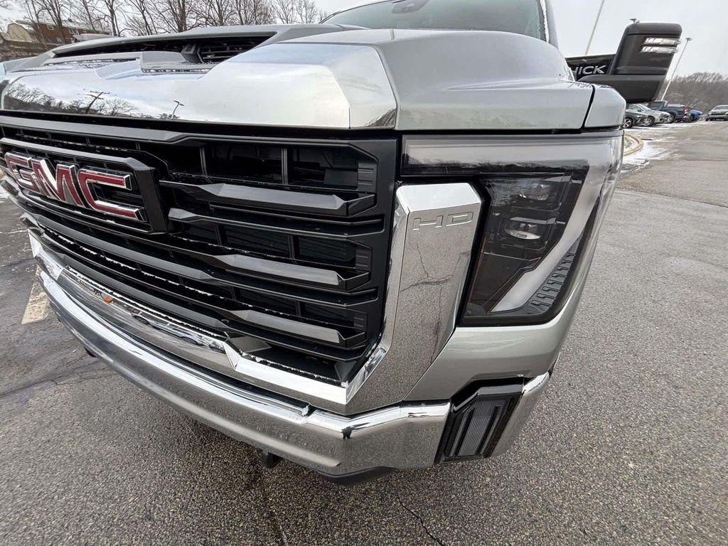used 2025 GMC Sierra 2500 car, priced at $49,998