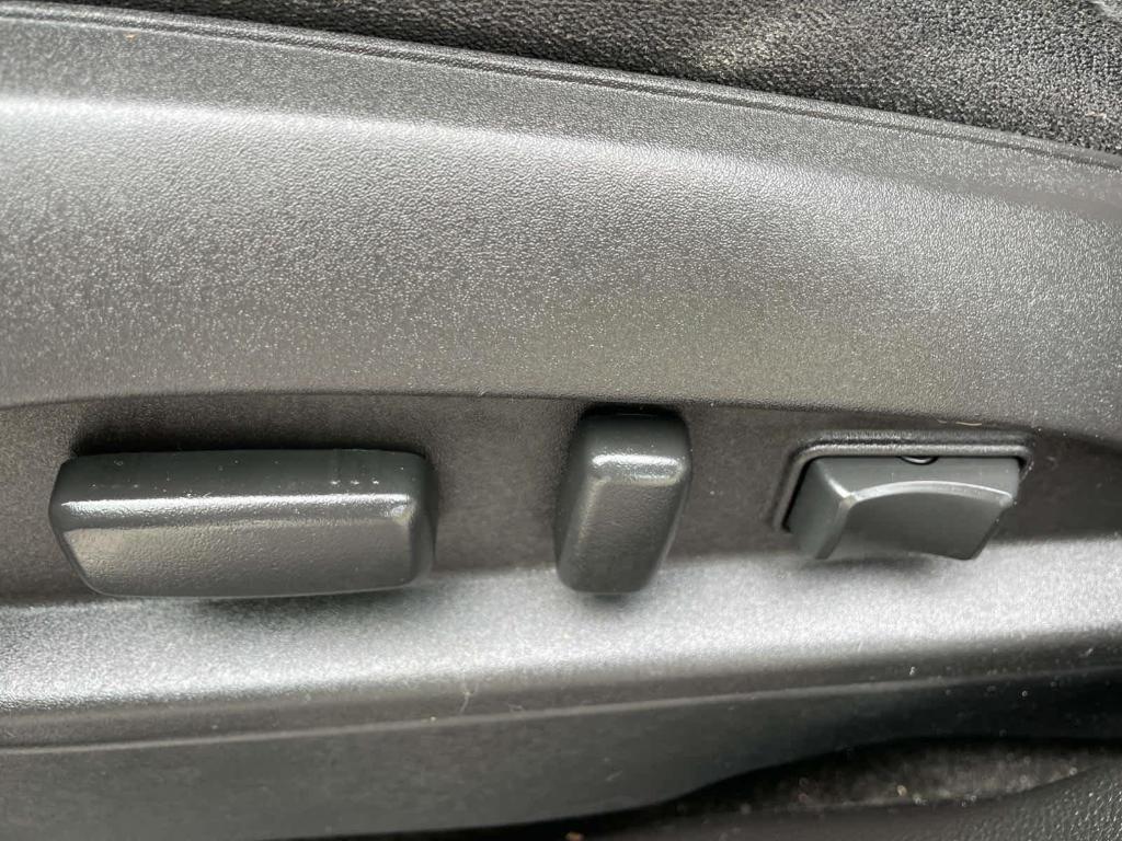 used 2017 Chevrolet Equinox car, priced at $10,489
