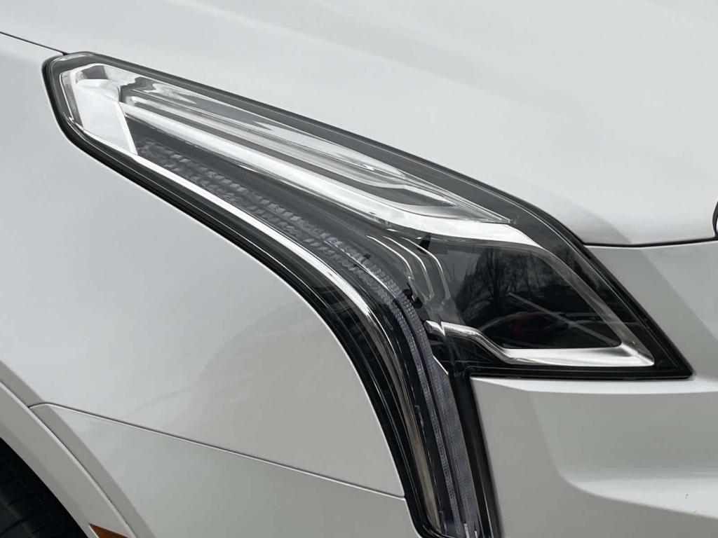 used 2025 Cadillac XT5 car, priced at $41,986