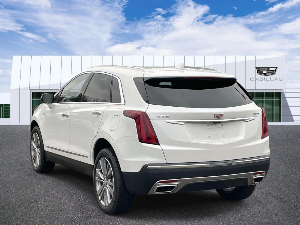 used 2025 Cadillac XT5 car, priced at $41,986