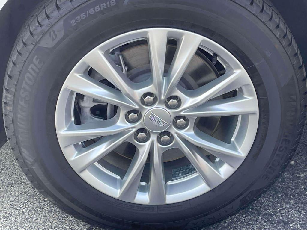 used 2023 Cadillac XT6 car, priced at $29,998