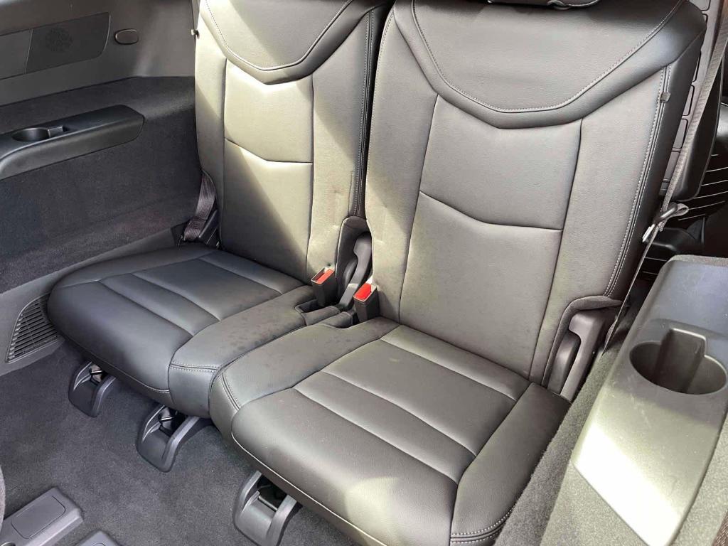 used 2023 Cadillac XT6 car, priced at $29,998