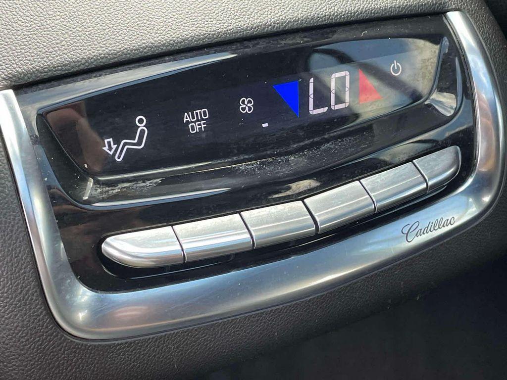 used 2023 Cadillac XT6 car, priced at $29,998