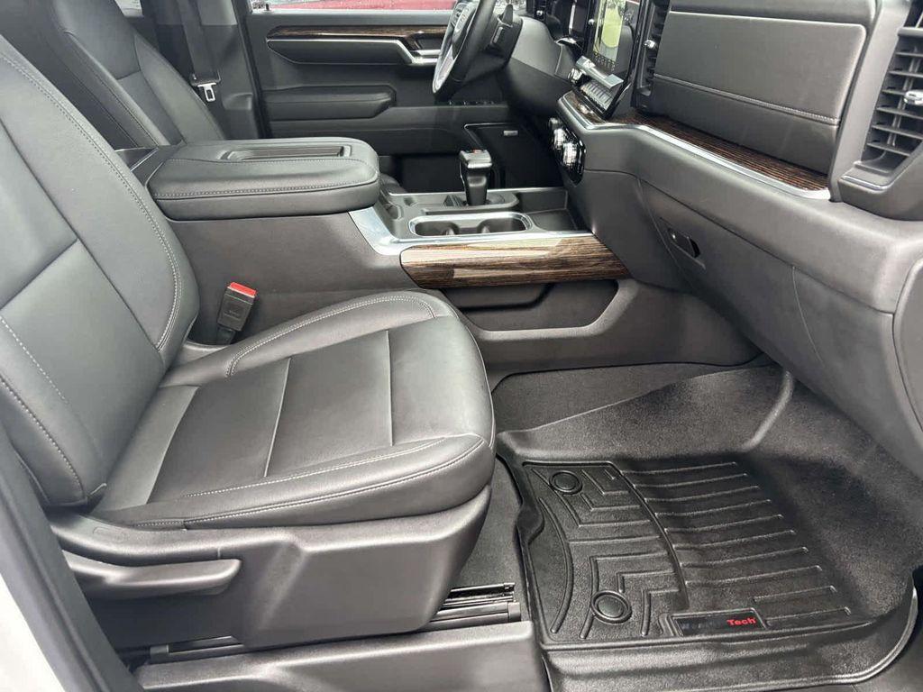 used 2022 GMC Sierra 1500 car, priced at $42,986